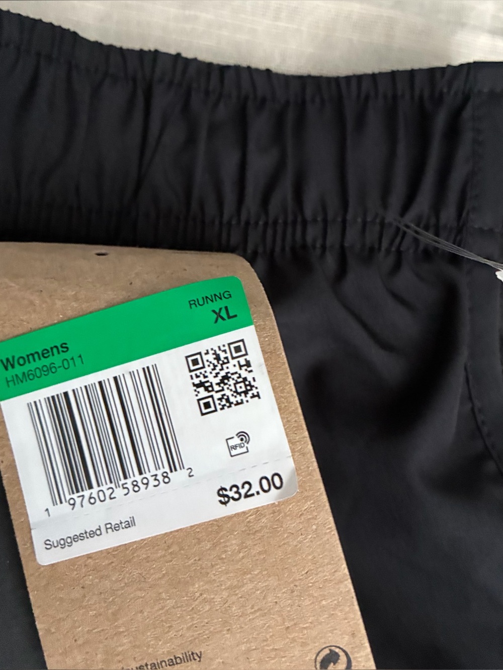 Nike Black Athletic Running Shorts – Women’s Size XL - NWT - Picture 10 of 12
